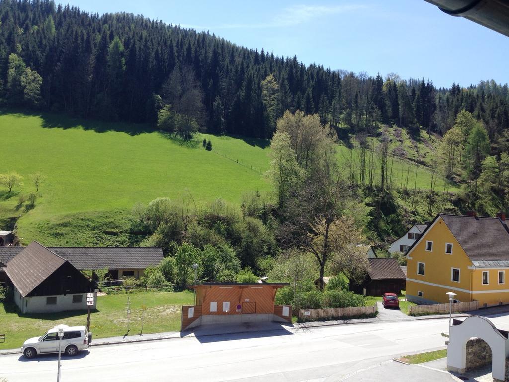 Hotel Gasthof Zach-Rauch Salla Pokoj fotografie
